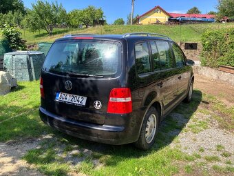 Volkswagen Touran 2.0 TDi - 3