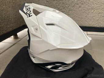 AIROH přilba TWIST 3 gloss white - 3