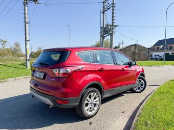 Ford Kuga 1.5 benzín 110Kw 2017 na opravu nebo ND - 3