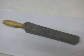 Starý Brusny Kamen CARBORUNDUM - 3