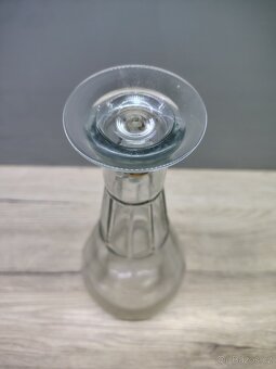 Skleněná karafa z pol. 20. století - 3