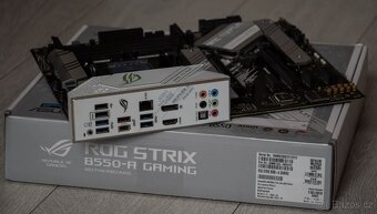 MB    ASUS ROG STRIX B550-A GAMING - 3