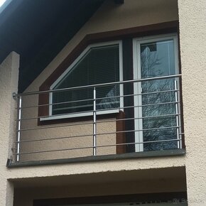Nerezové zábradlí na francouzské okno na míru. - 3