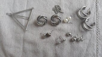 Střibro a bižuterie - 3