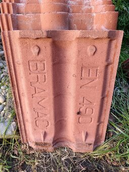 Prodám starší tašky bramac - 3