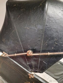 Starožitný kočárek - 3