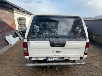 Navara D22 nástavba - 3