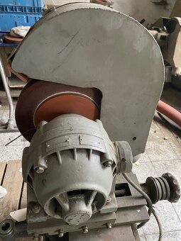 PRŮMYSLOVÁ PÁSOVÁ BRUSKA - 3