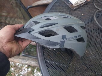 Přilba, helma... - 3