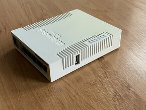 RouterBoard Mikrotik RB951Ui-2HnD - 3