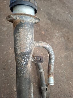 Nalévací hrdlo nádrže Subaru - 3