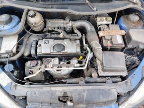 Prodám Peugeot 206, na náhradní díly. - 3