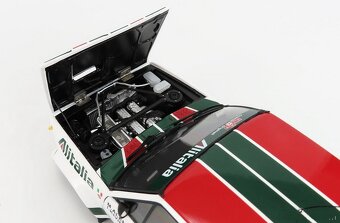 Fiat 131 Abarth Rally 1000 Lakes 1978 1:18 Kyosho - 3