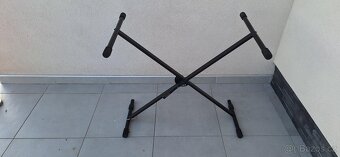 klávesy YAMAHA PSR E323 - 3
