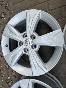 ALU kola Toyota R17 5x114,3 ET45 CHR - 3