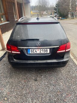Prodám Mercedes Benz E200 2.0 - 100kw ,w212,rok 2013, - 3
