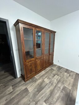 Prodám knihovnu z indického palisandru, originál, dovoz - 3