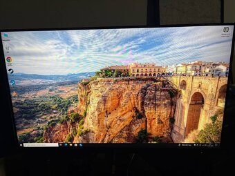 STARŠÍ HERNÍ PC/4JÁDRO/8GB RAM/SSD/HDD/W10 - 3