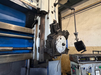 Karusel jednostojanový SKJ 10 - 3