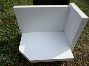 Poličky na květiny - 3