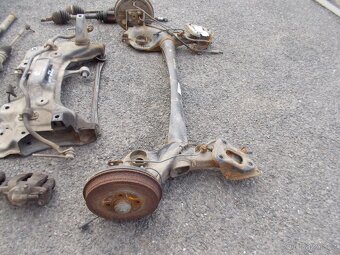 Díly podvozku Fiat Grande Punto 1.3 Multijet 55kw - 3