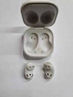 Bluetooth sluchátka Samsung Galaxy Buds Live - 3
