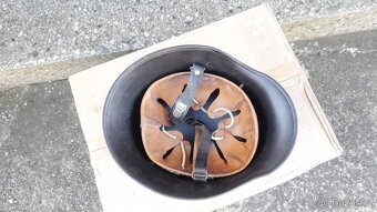 Stará německá helma - 3