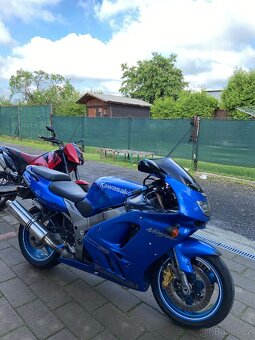 Kawasaki Ninja 9 - 3