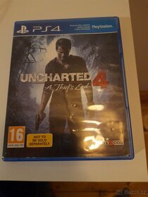 Hra na ps4  Uncharted 4 - 3