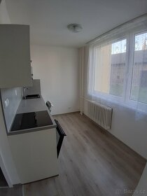Pronájem bytu 3+1 66m² Olomouc-Holice - 3