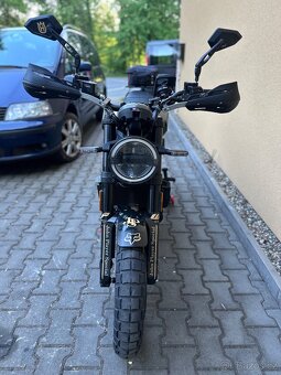 Husqvarna Svartpilen - 3