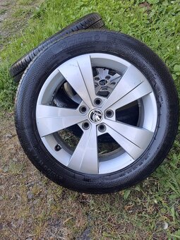 Alu kola 5x112 originál Škoda Superb III 215/55 R17 - 3