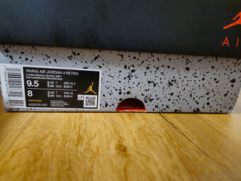 Jordan 4 Retro Frozen - 3