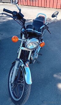 Suzuki GS 450L - 3