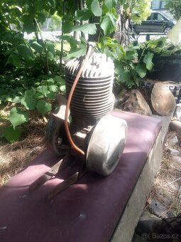 Prodám motor java 175 cca rok 38 - 3