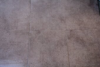 Hnědá dlažba RAKO - 5 m2 - 44,5 x 44,5 - 3