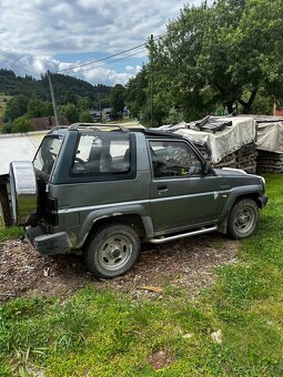Daihatsu Feroza F300 - 3