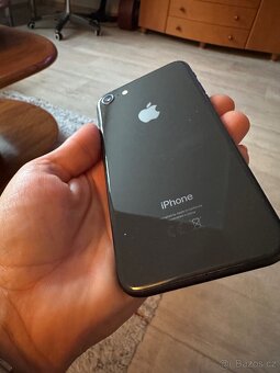 Iphone 8 - 3