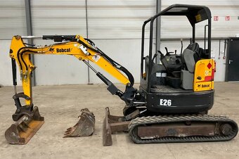 Bagr Bobcat E 26 EM - 3
