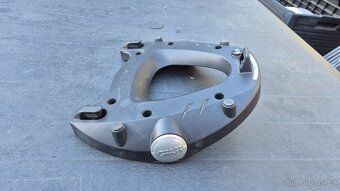 Prodám použitou plotnu Givi M5 - 3