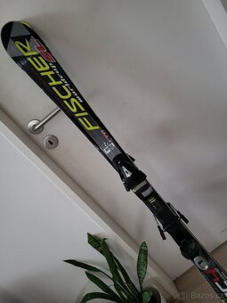 Prodám sjezdové lyže Fischer - 3
