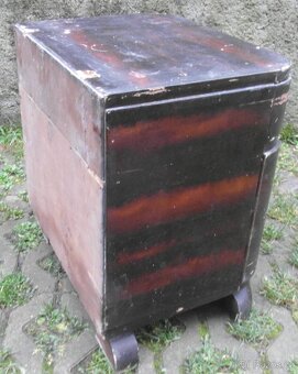 Dřevěný starožitný noční stolek - 3