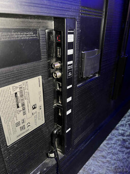 Samsung 55" (139cm) 4K Smart LED - 3