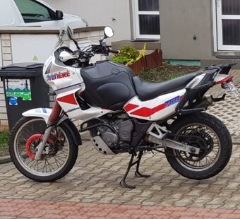 Yamaha Super Ténéré XTZ 750 – bez investic, připravena na ce - 3