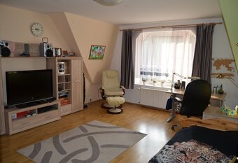 Byt 3+1+ pracovna I. kat. v RD v Židlochovicích - 3