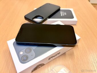 iPhone 13 mini 128 GB Midnight + Apple Leather Case + Spigen - 3