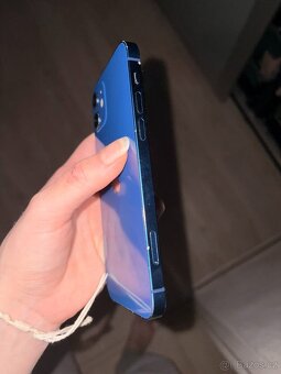 Apple iPhone 12 - 3