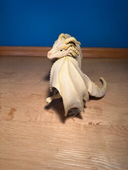Schleich white dragon - 3