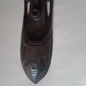 Dřevěná vyřezávaná dekorativní africká figura - 3