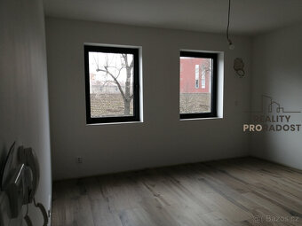 Prodej bytu 2+kk v Břeclavi - 3